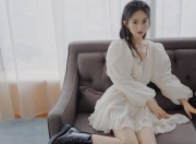 开云体育-绿军铁骑碾过步行者，费城巨兽恩比德碾压禁区诠释何为统治力