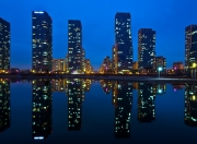 开云体育平台APP-希腊神话欧冠重演！德甲榜首勒沃库森首尝败绩，51场不败的全胜王朝就此坍塌