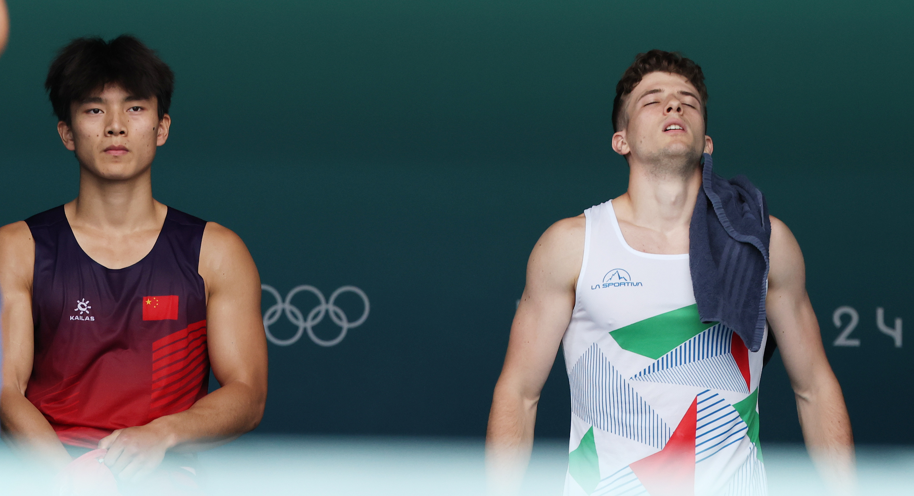 德国选手在攀岩比赛中勇夺金牌