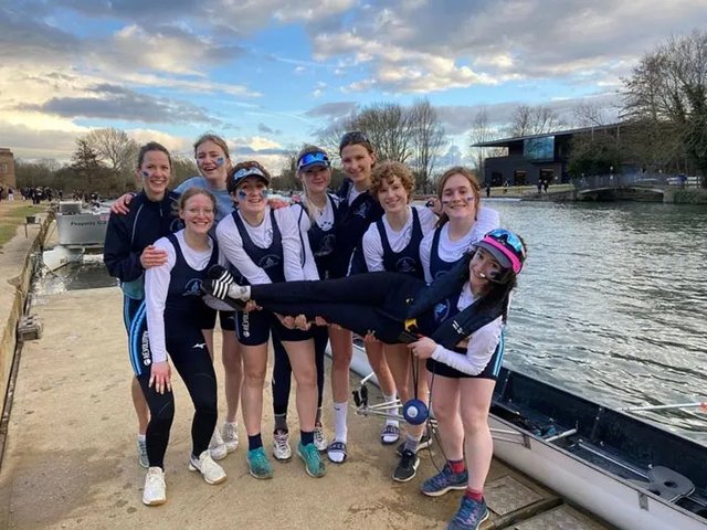 比利时赛艇名将夺冠，展现实力的简单介绍