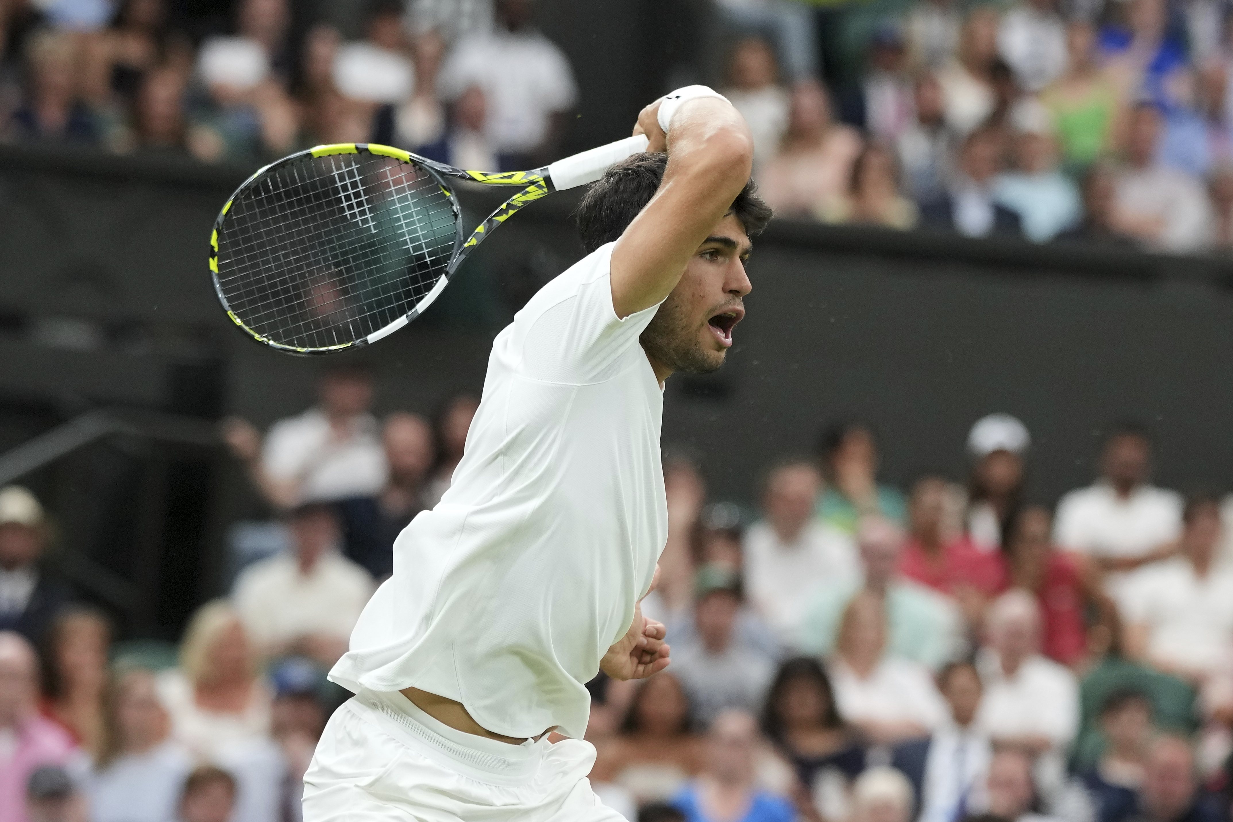 温网轻取拉沃尔杯，阿尔卡拉斯刷新纪录的简单介绍