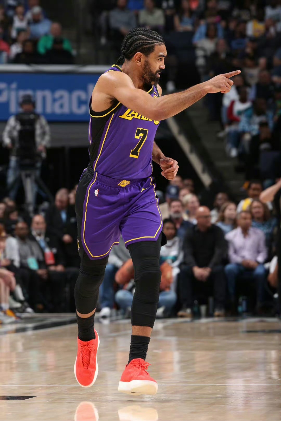 湖人横扫灰熊，杜兰特刷新纪录