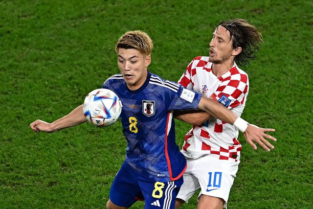 韩国队翻盘日本队，黄鸭组合关键制胜