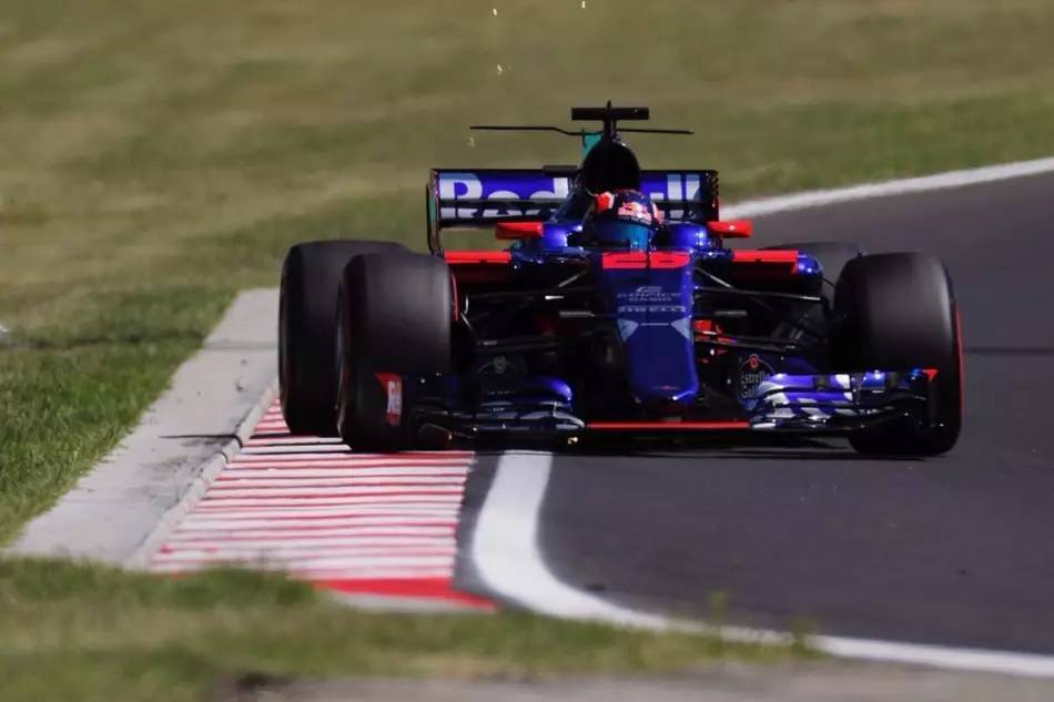 红牛二队翻盘红牛车队，阿隆索带队取胜