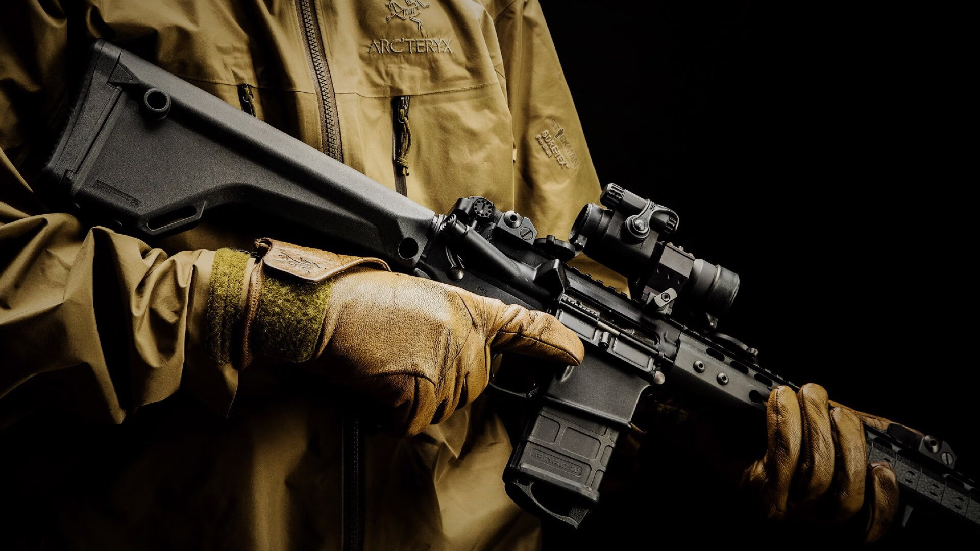 一场跨越现实的球赛，深圳队如何打穿湖人，詹姆斯又如何成为关键先生