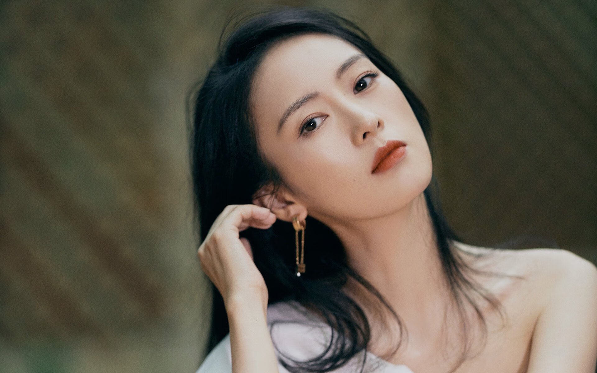 橙色郁金香绽放在诺坎普,奥利维耶,巴萨寻得的荷兰终极答案