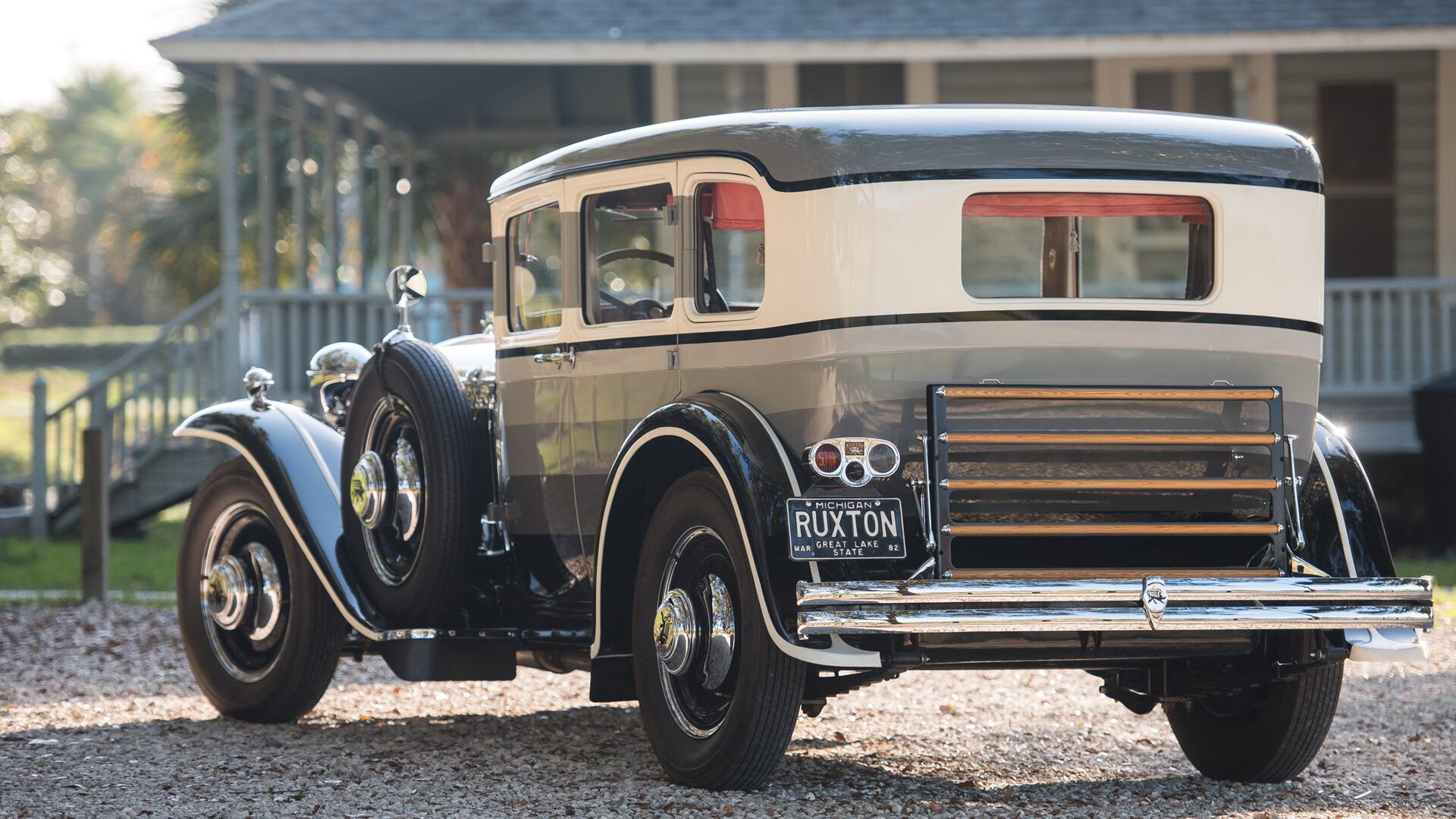 太阳灼痛辽宁昂首晋级，圣保罗末节15分封神定乾坤