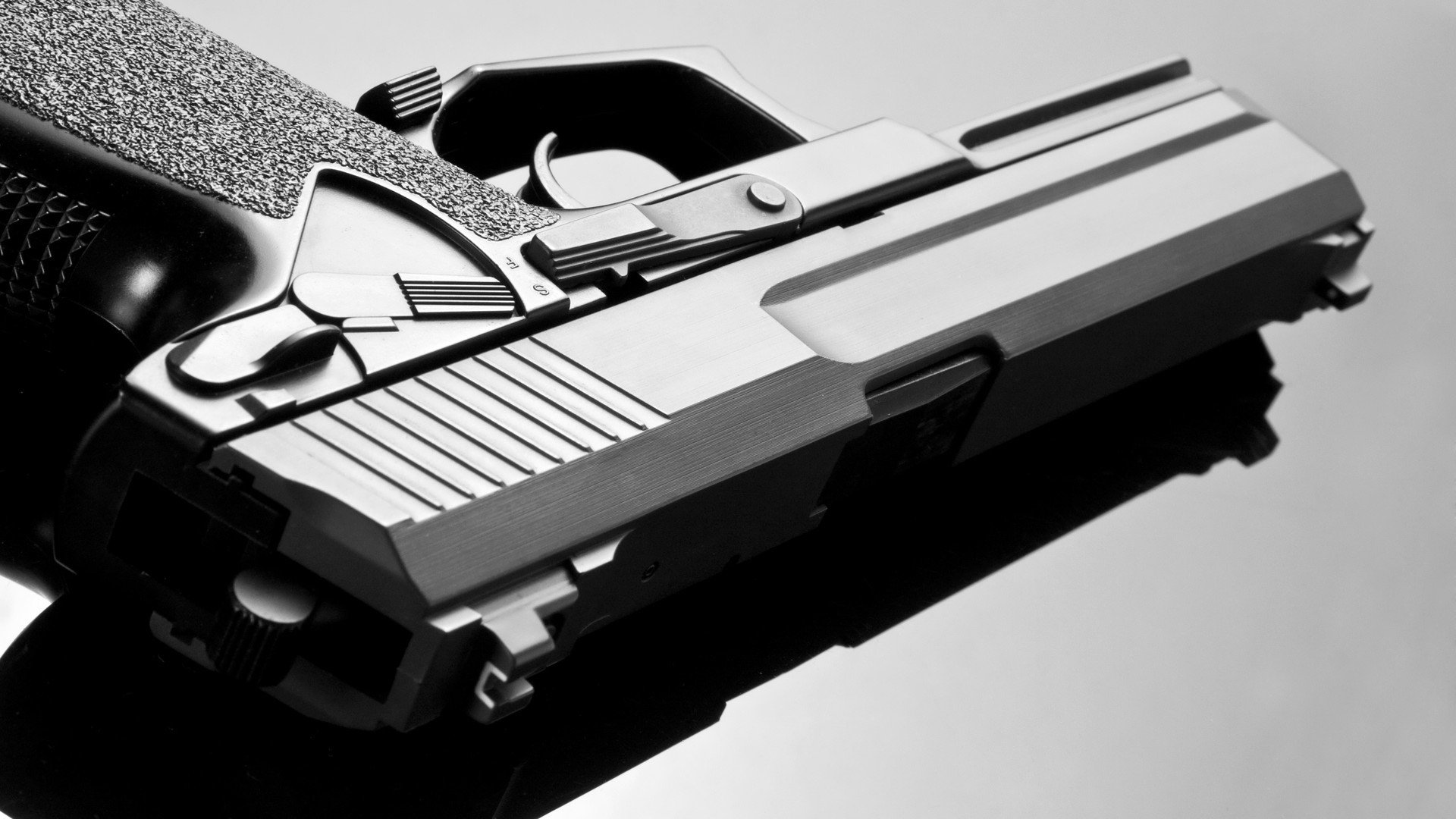 奥亚尔萨瓦尔,以足为笔,谱写一场3-0的完美交响乐