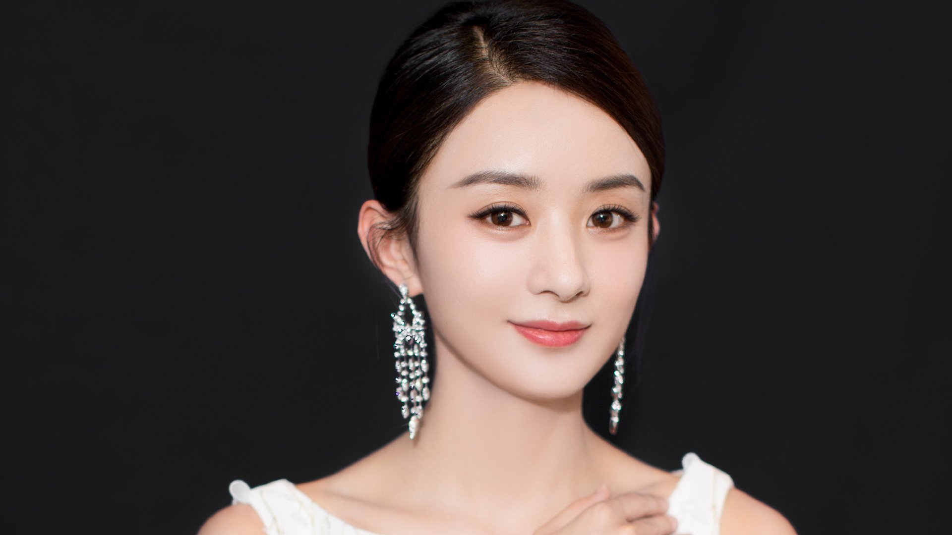 绿茵史诗，里昂绝境逆转，欧冠之巅的摩洛哥悲歌