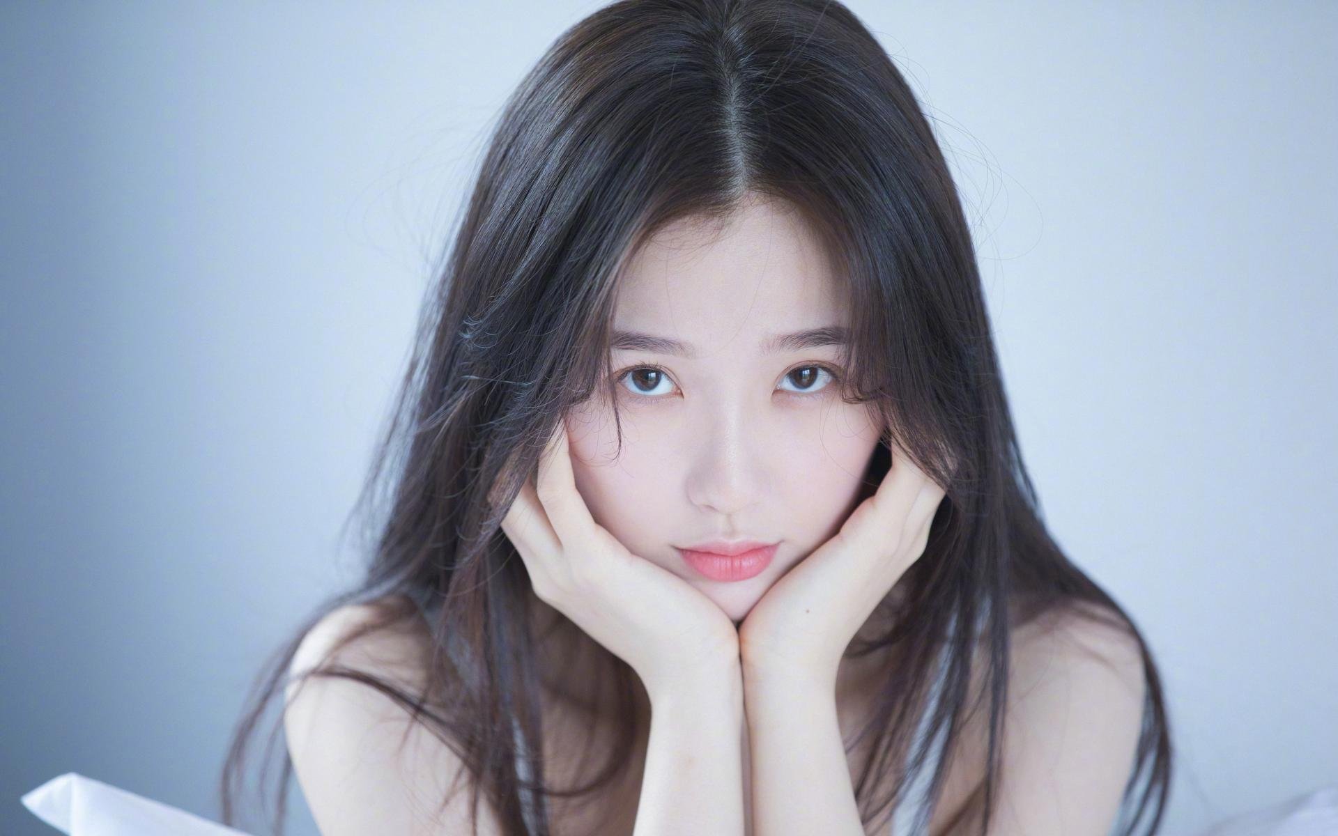 青瓷与寒松，当塔图姆的制胜光芒，照亮浙江万马奔腾的草原之夜