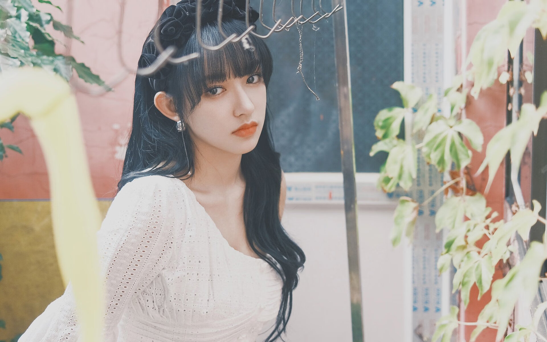 跨洋对决，詹姆斯末节统治攻防，快船险胜上海锁定胜利