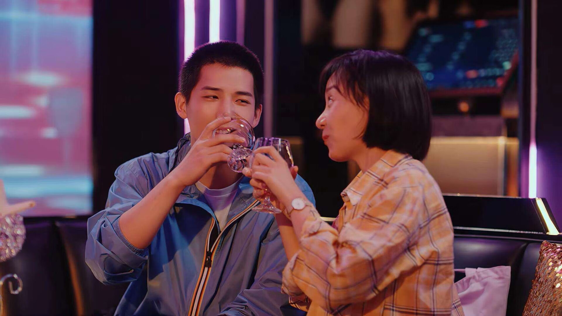 太阳速胜76人,拉文狂砍42分展现历史级效率