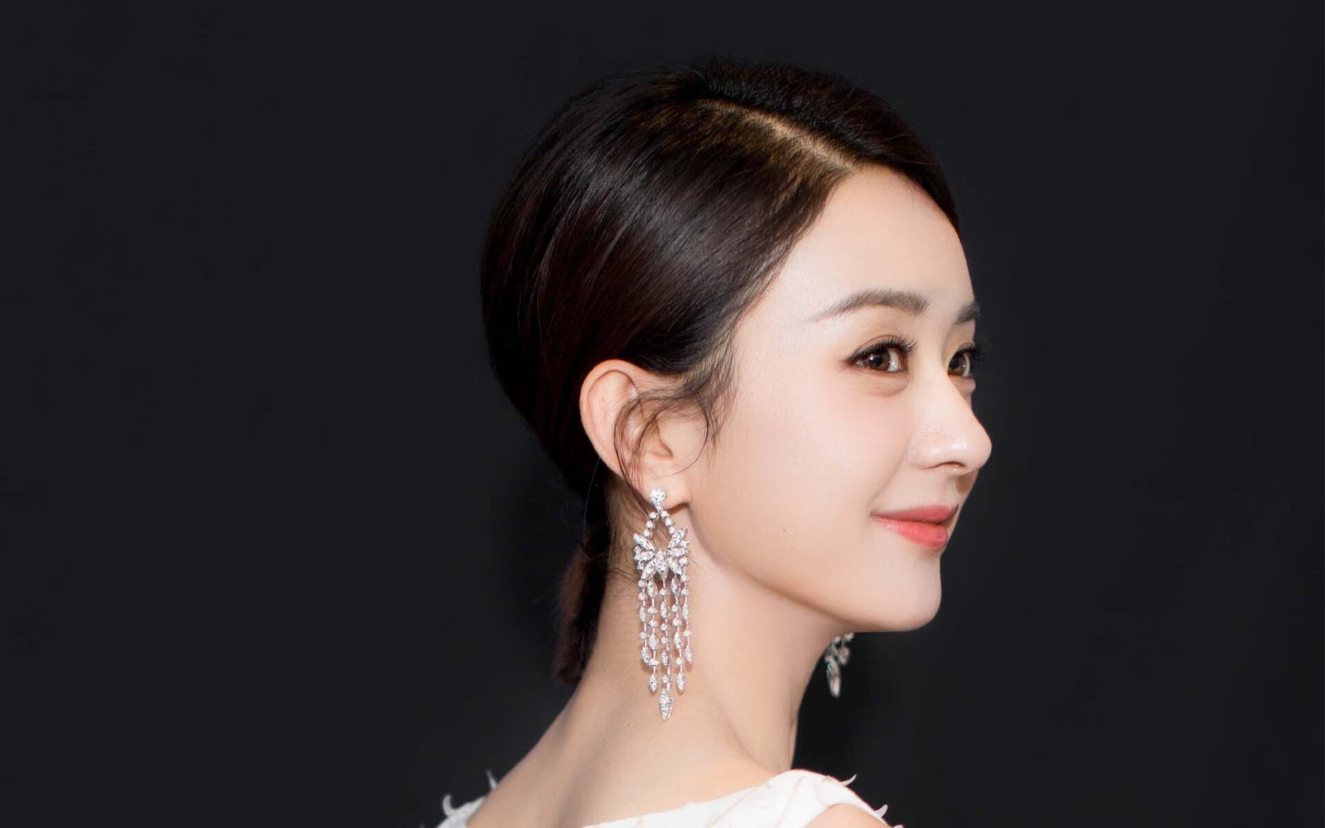 一日双绝杀,当苏亚雷斯的利齿撞上英格兰的压哨子弹—足球史上最荒诞而唯一的平行时刻