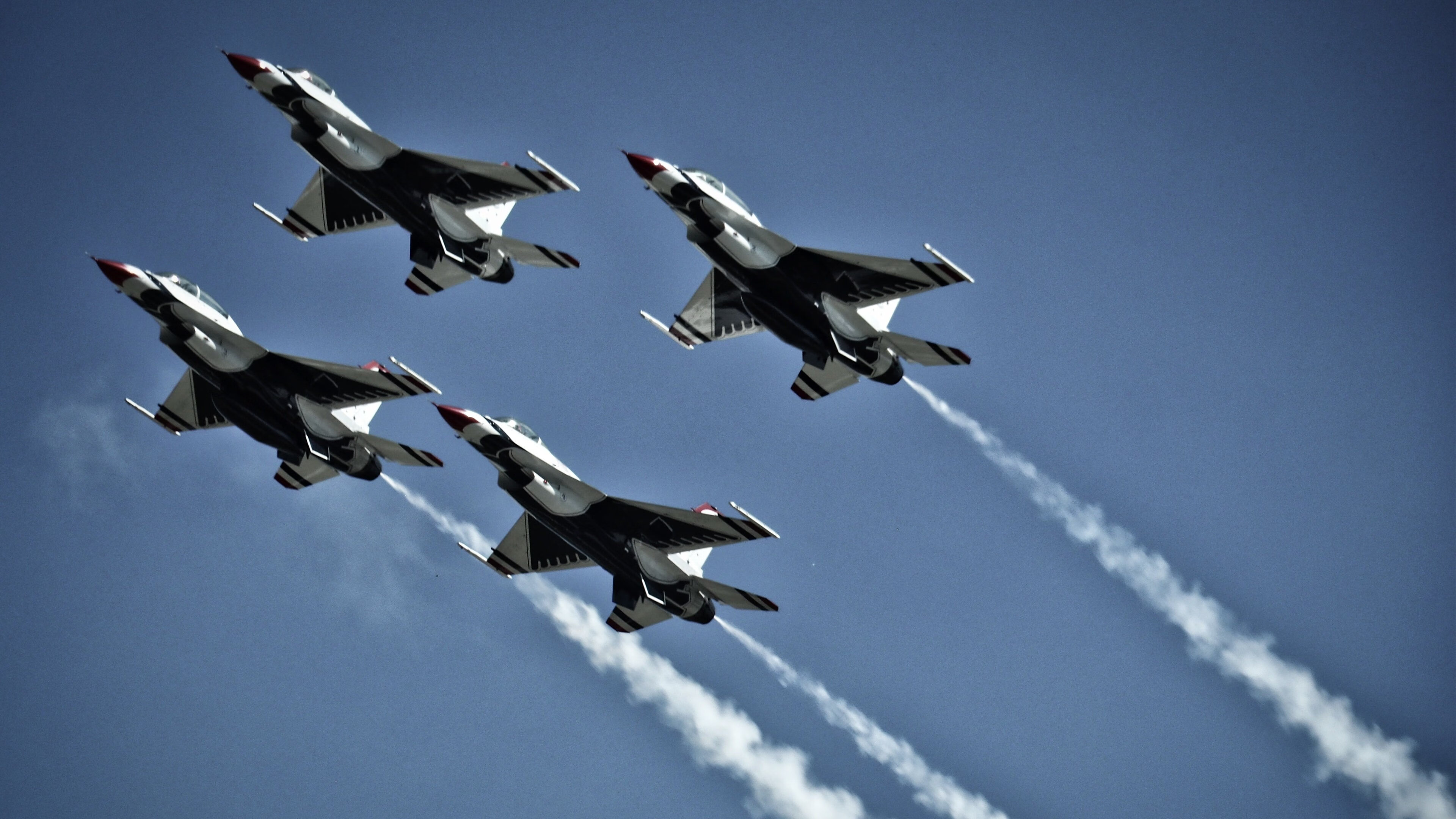 破魔之战，当北京铁骑碾过奥兰多迷雾，布克于重压下淬出星光